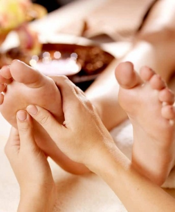 Искусительница с неотразимой внешностью ждет тебя для того, чтобы подарить тебе незабываемые моменты и насыщенные впечатления. Позволь себе быть настоящим мужчиной рядом со мной! 9900, 43 года